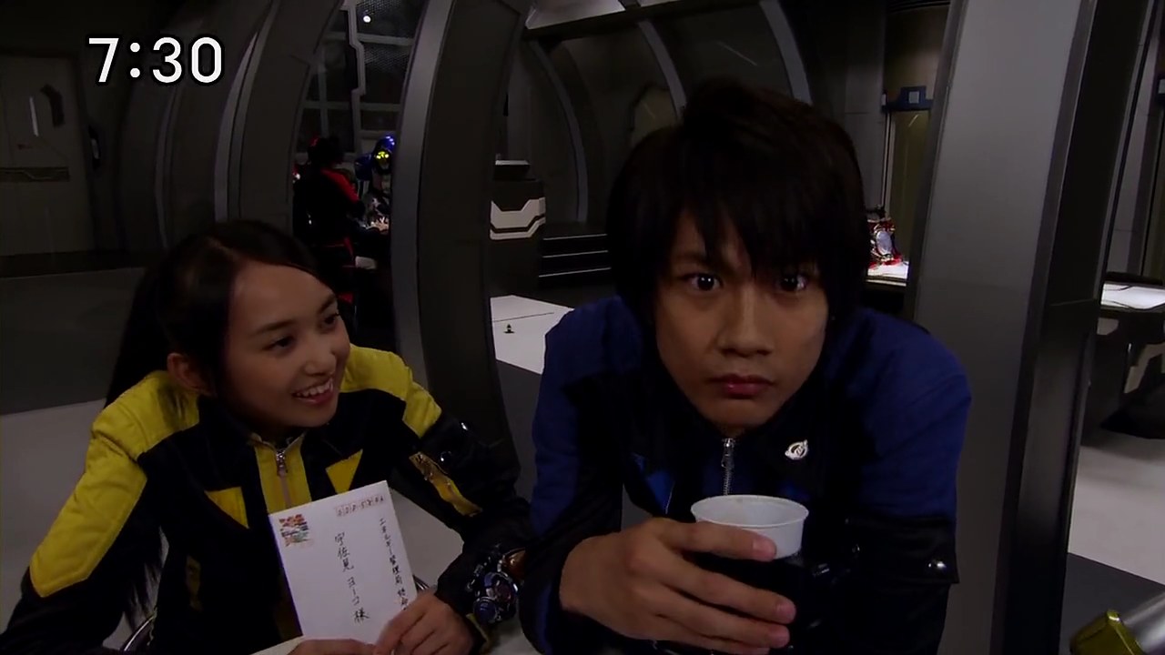 Go-Busters 37